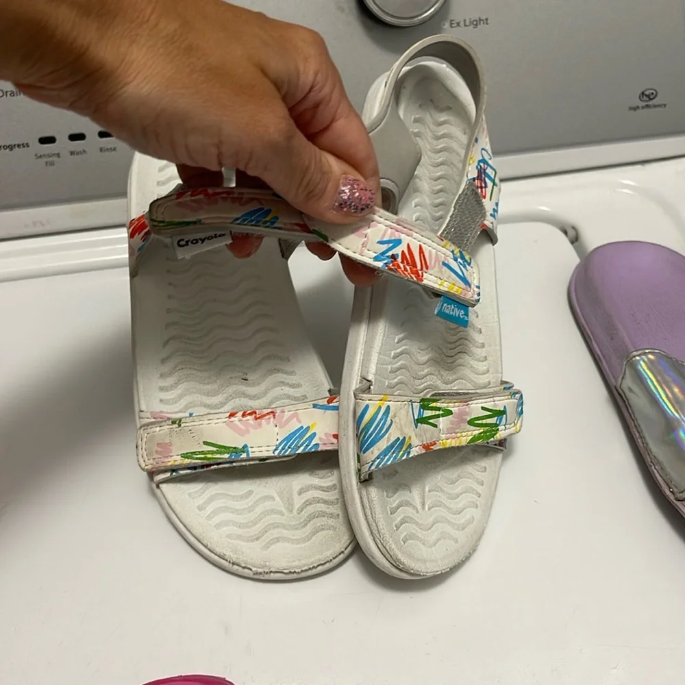 Native sandals - Picture 1 of 4